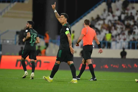 من ركلة جزاء.. فيرمينو يعود للتسجيل بالدوري السعودي بعد غياب 189 يوم